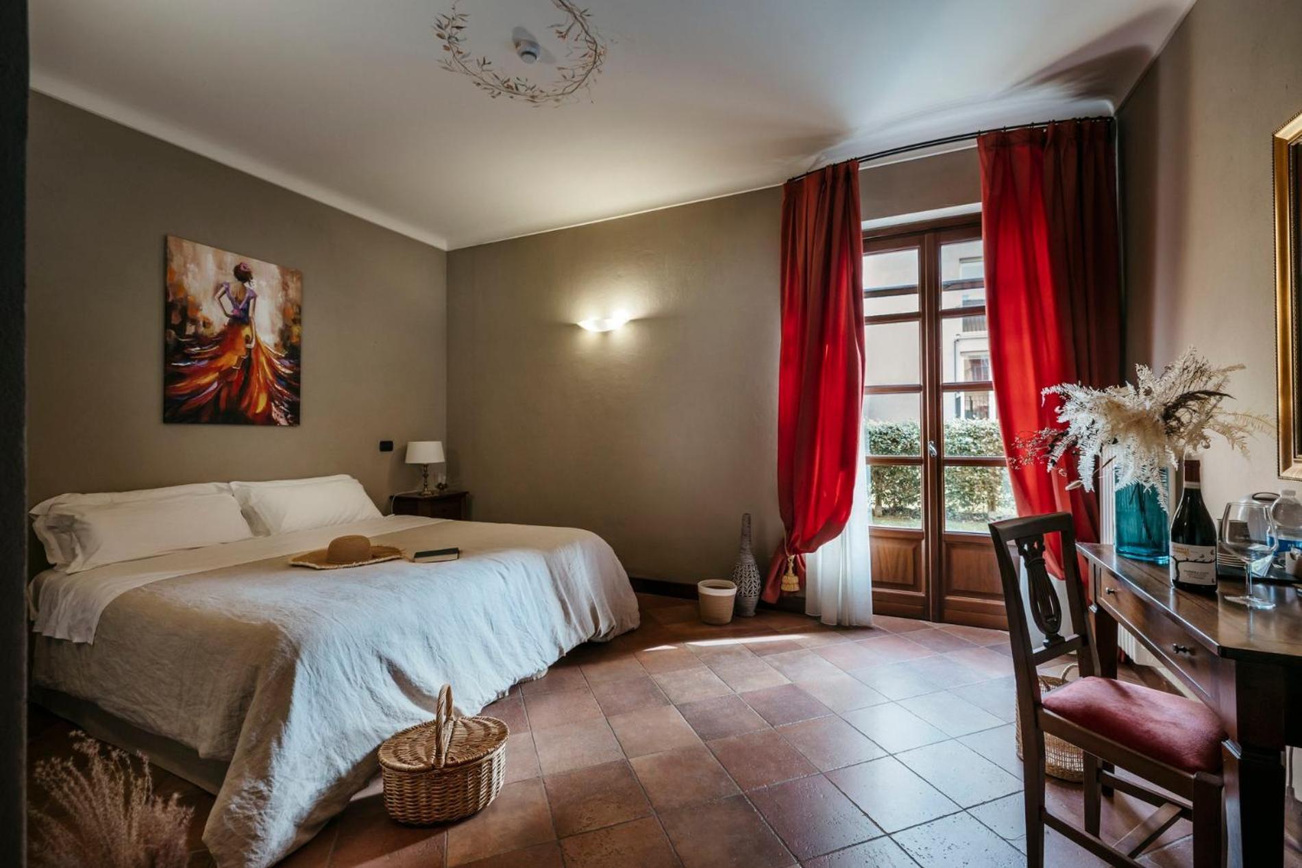Agriturismo Tenuta La Romana Nizza Monferrato Room photo